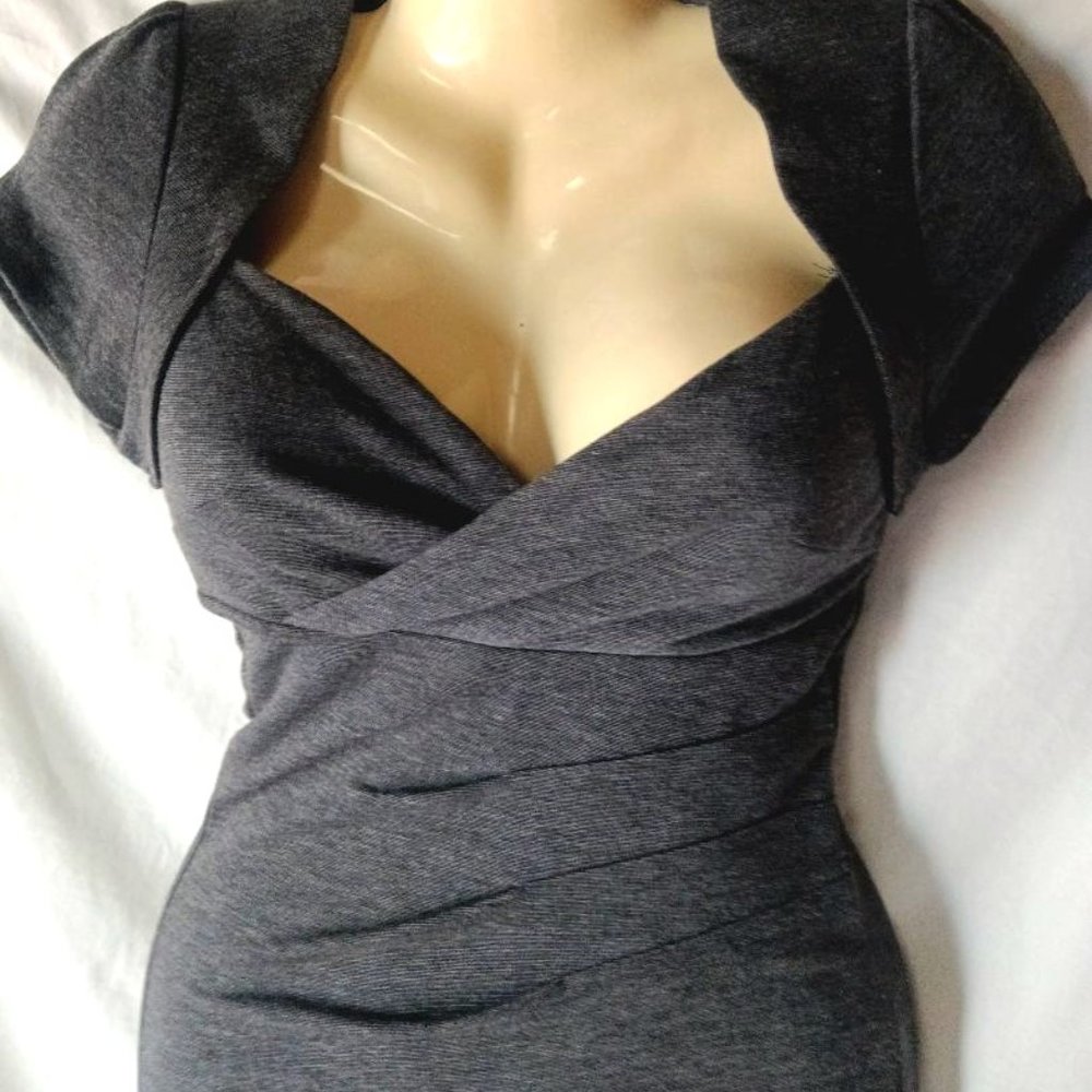 Junior's Gray Cap Sleeve Dress Size Medium Eyelet Back